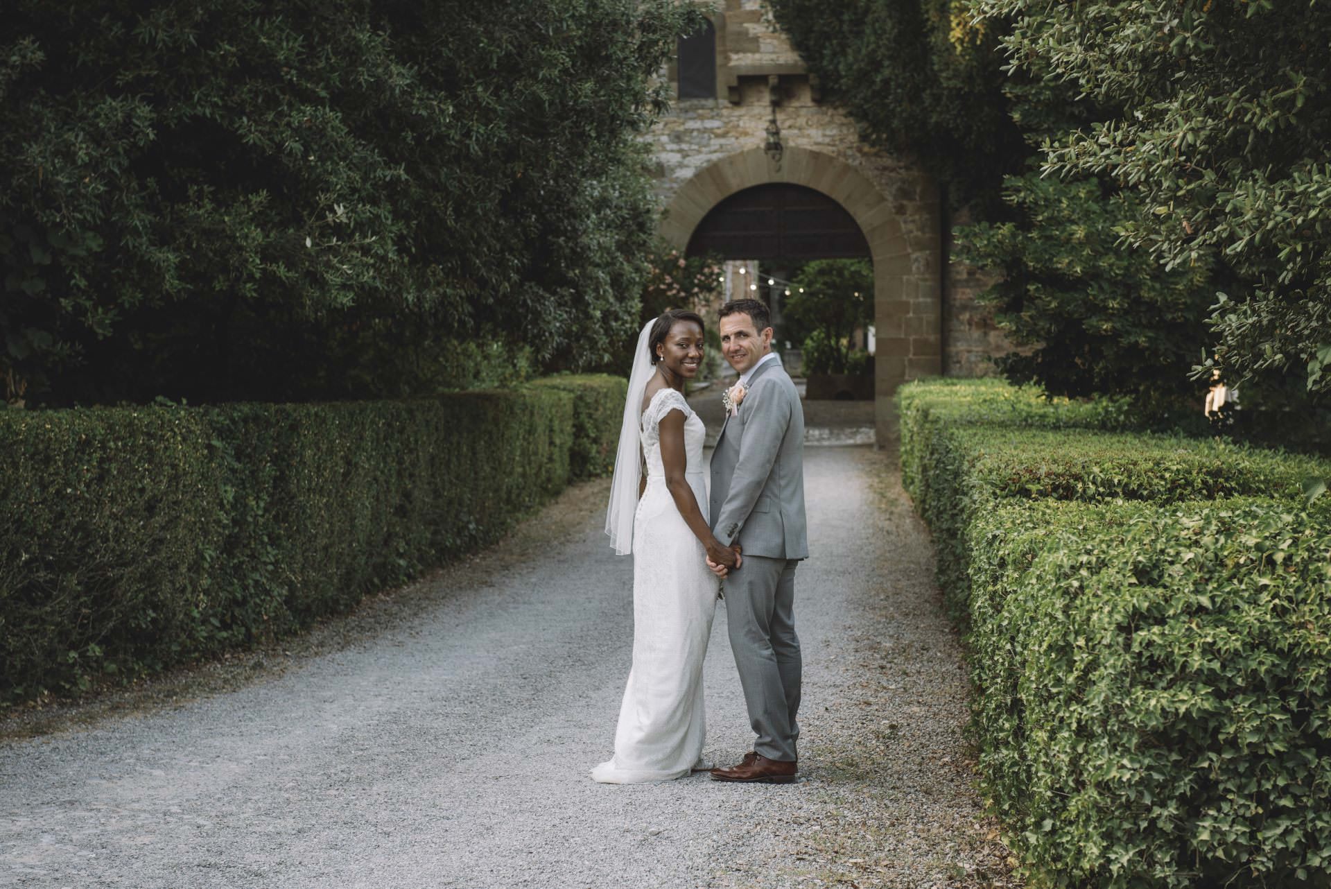 Tuscany destination wedding photographer castello di Montalto