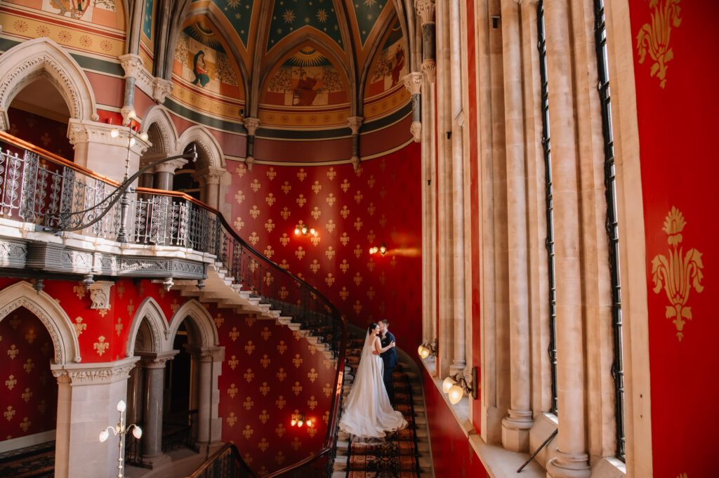Romantic St Pancras Renaissance Hotel wedding